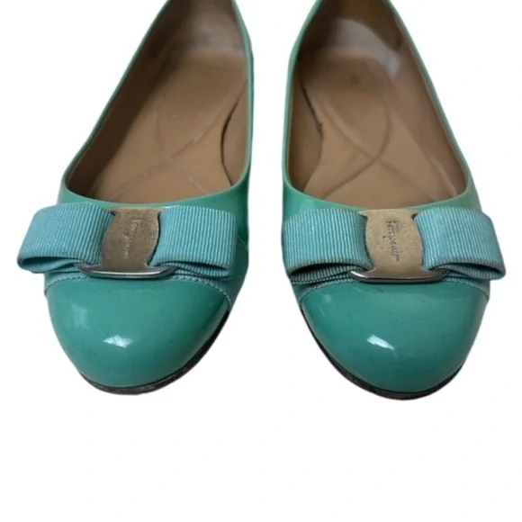 SALVATORE FERRAGAMO Turquoise Patent Lather Varina Ballet Flats - Picture 5 of 12